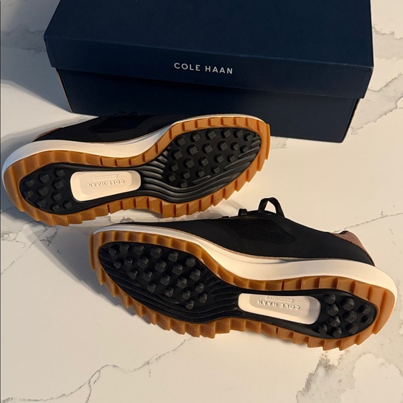 Cole Haan Men's Black Golf Shoes - Picture 2 of 4